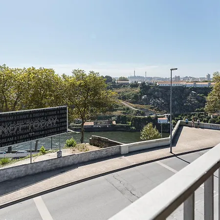 Guestready - Fantastic Overlooking Douro River Apartament *