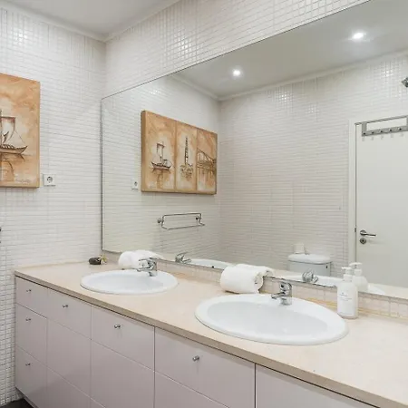 Guestready - Fantastic Overlooking Douro River *